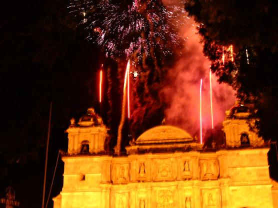 Oaxaca, Mexico: Cathedral fireworks